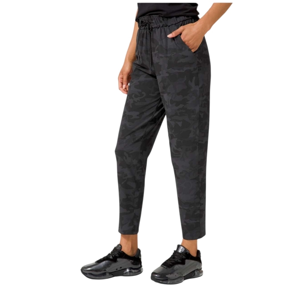 Lululemon Incognito Camo Keep Moving Pant 7/8 High-Rise